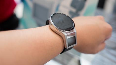 Hands-on review: Lenovo Magic View smartwatch concept