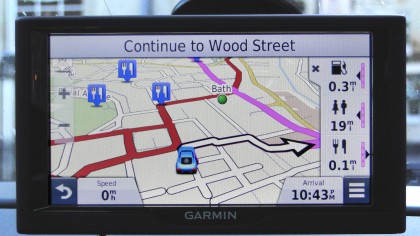 Garmin nuvi 68LM showing directions