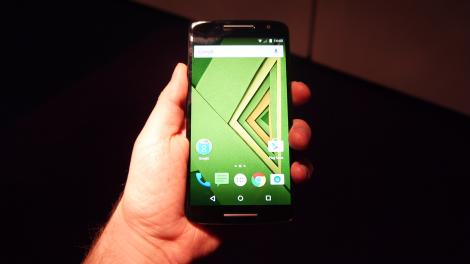 Hands-on review: Moto X Play
