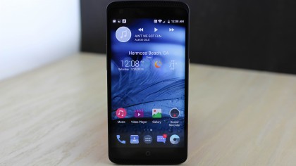 ZTE Axon review